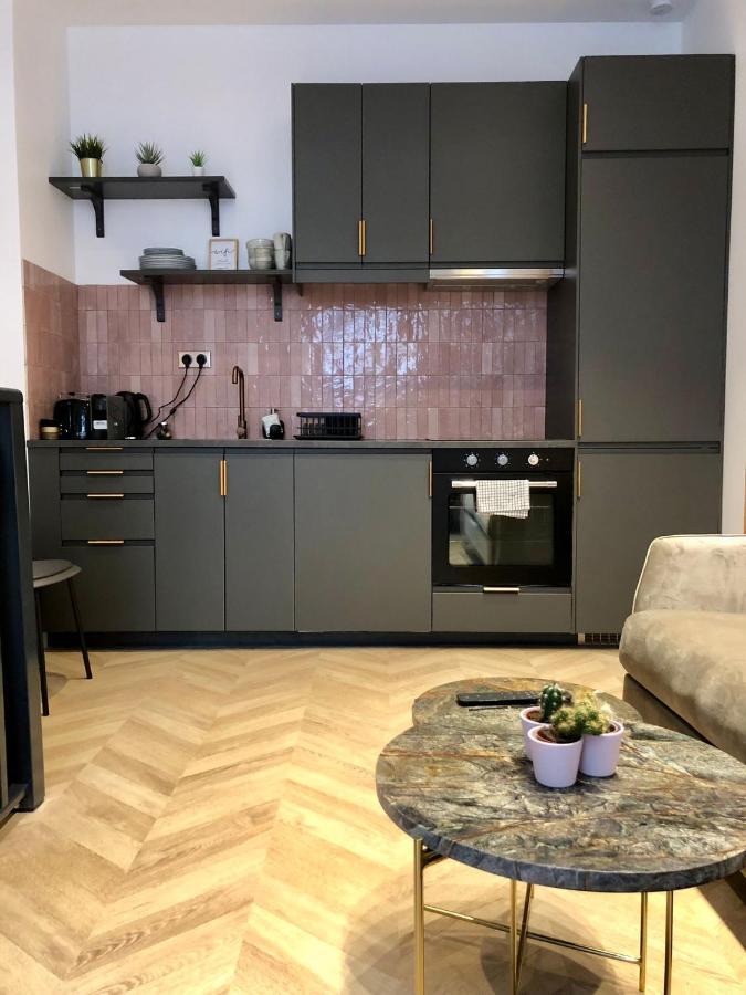 New Eiffel Tour ! Splendid Apartments In The Heart Of Paris Eksteriør billede